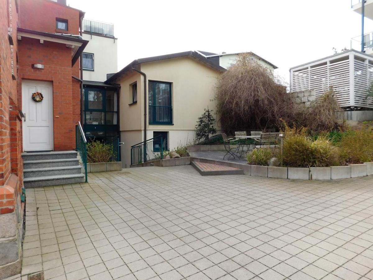 Seelotsenstation Sassnitz Mit Hafenblick By Unsere Urlaubszeit Exterior foto